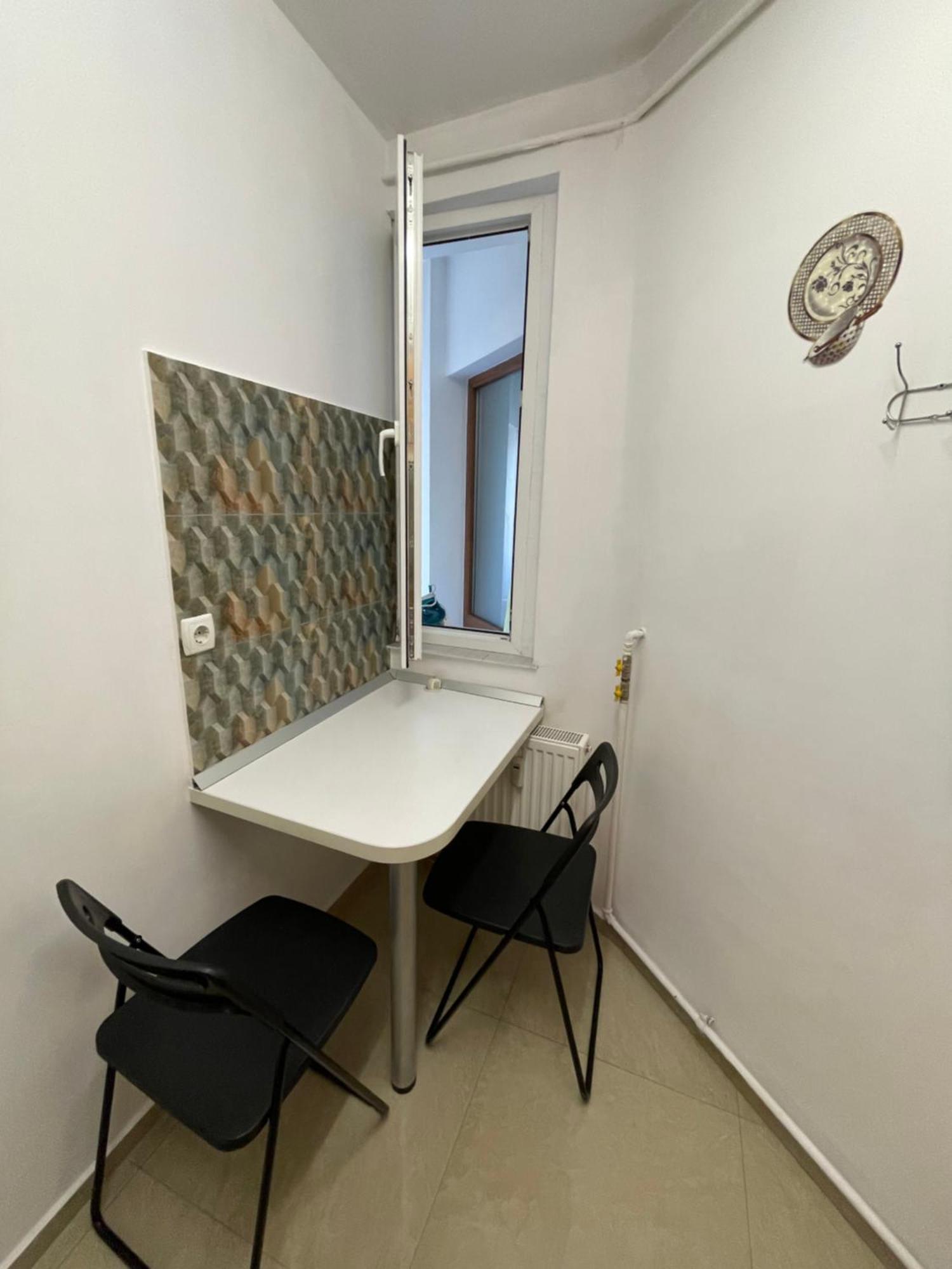 Nikolasstudiocenter Плоєшті Екстер'єр фото