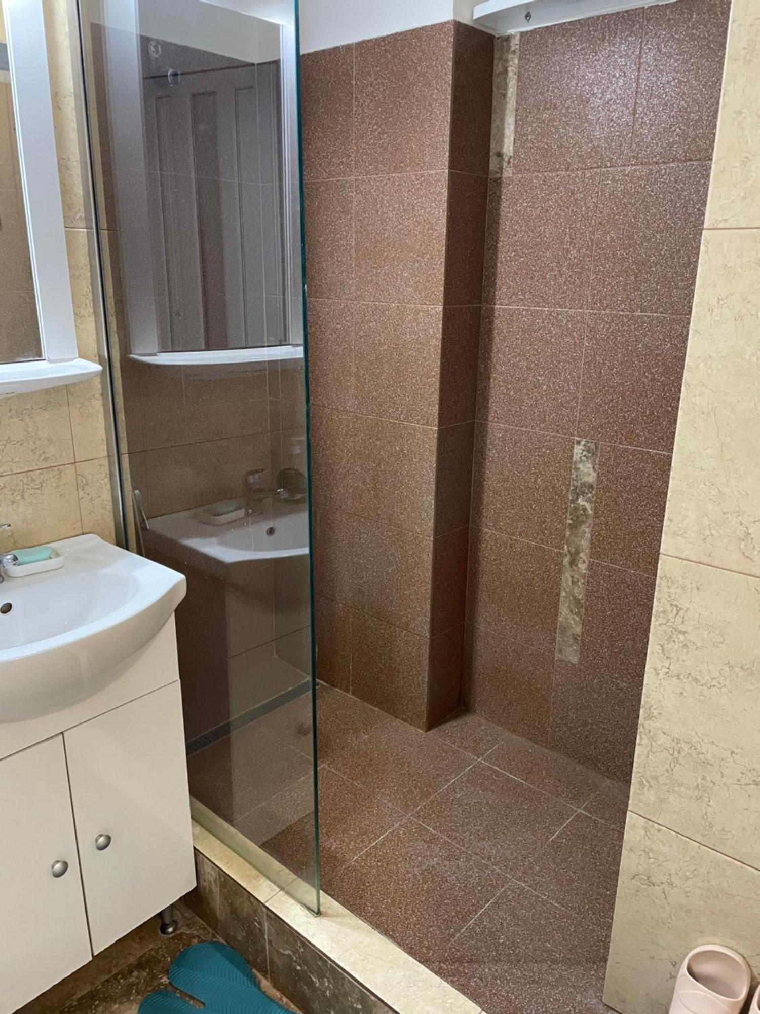Nikolasstudiocenter Плоєшті Екстер'єр фото