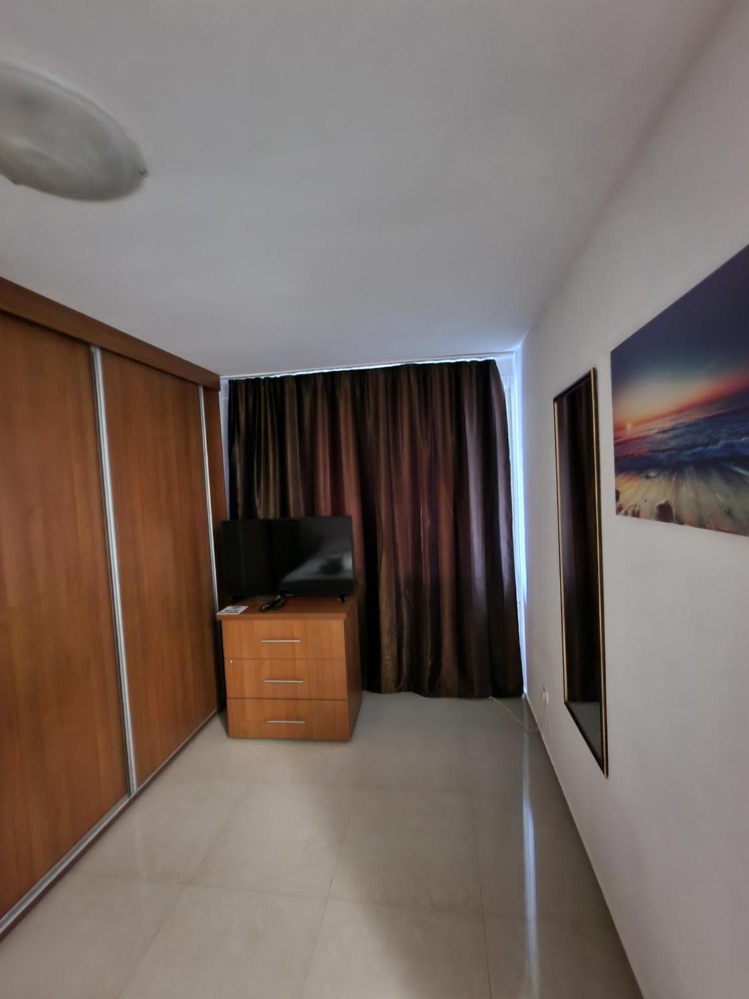 Nikolasstudiocenter Плоєшті Екстер'єр фото